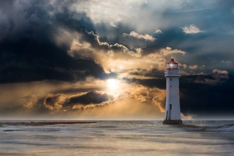 lighthouse-2372004_1280