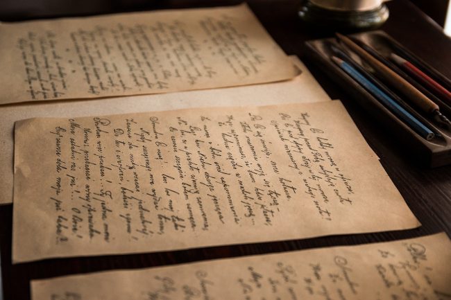 old-letters-436501_1280